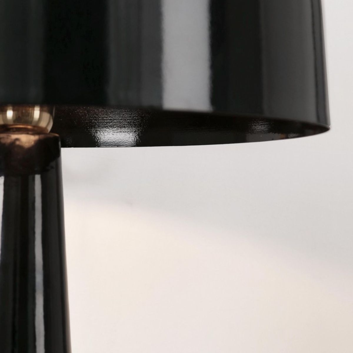 BT KIKI Black elegant Indoor floor lamp